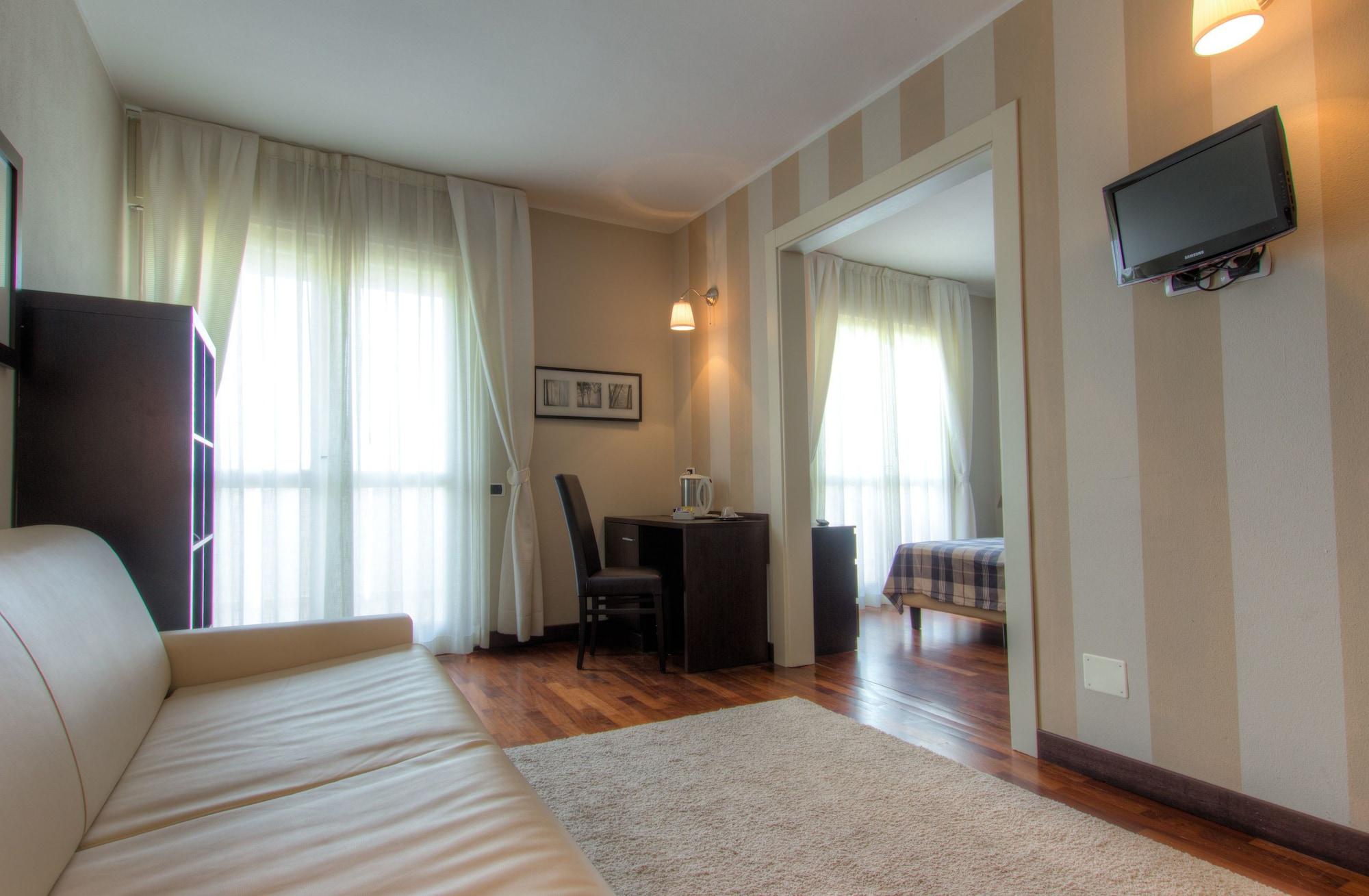 Hotel Kent Milano Marittima Extérieur photo