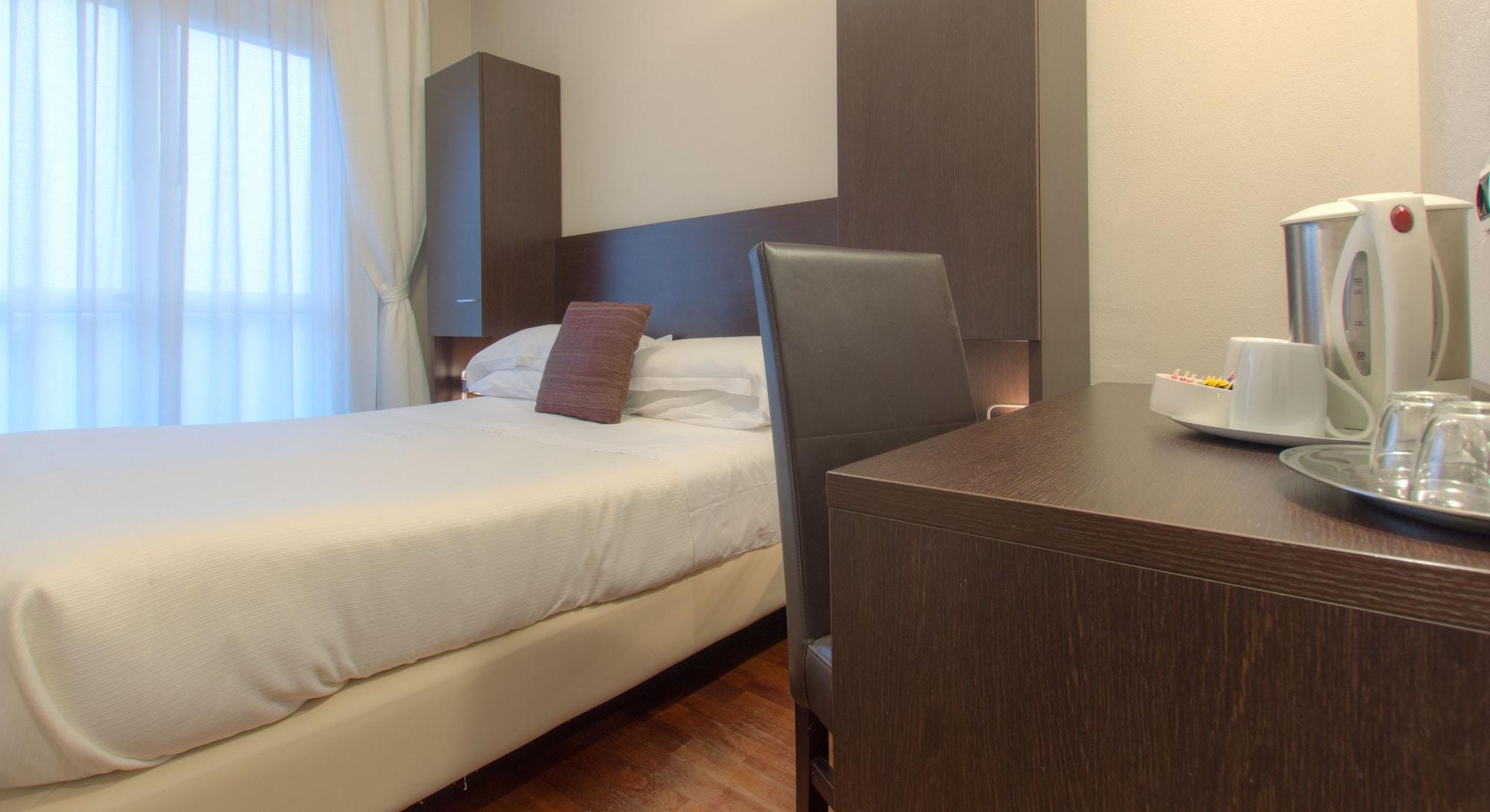 Hotel Kent Milano Marittima Extérieur photo