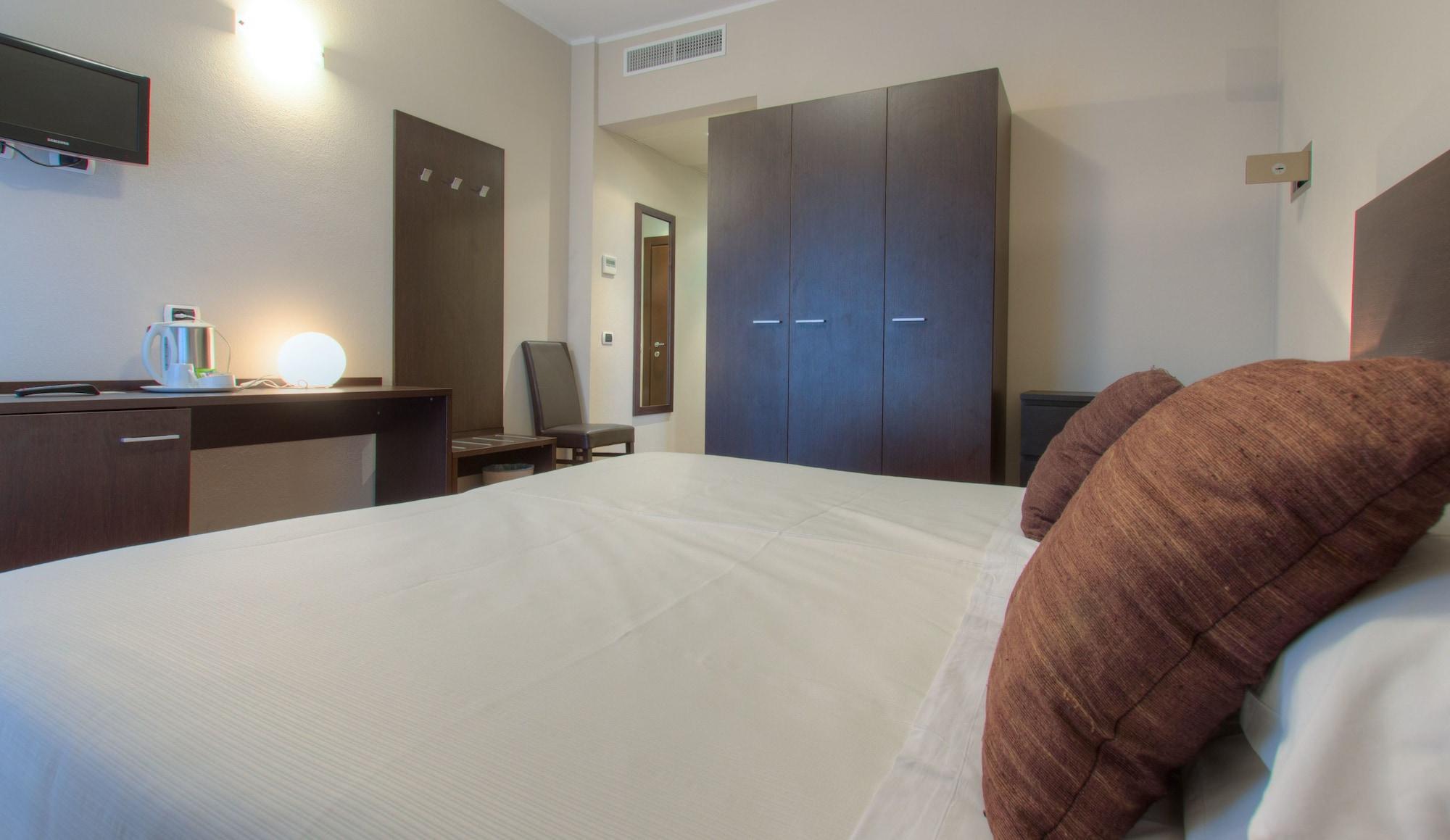 Hotel Kent Milano Marittima Extérieur photo