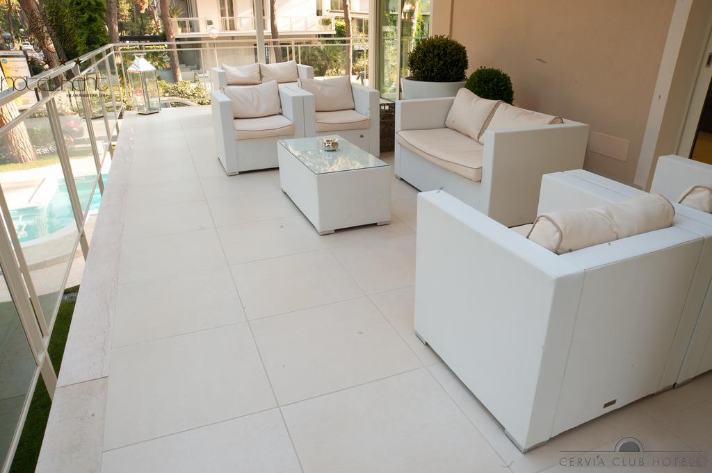 Hotel Kent Milano Marittima Extérieur photo