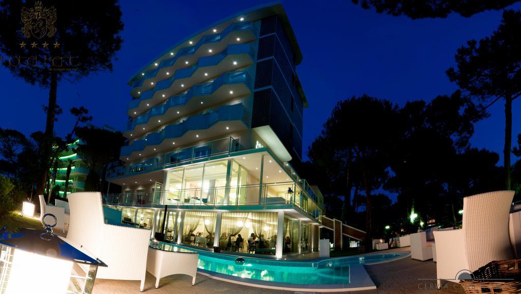 Hotel Kent Milano Marittima Extérieur photo