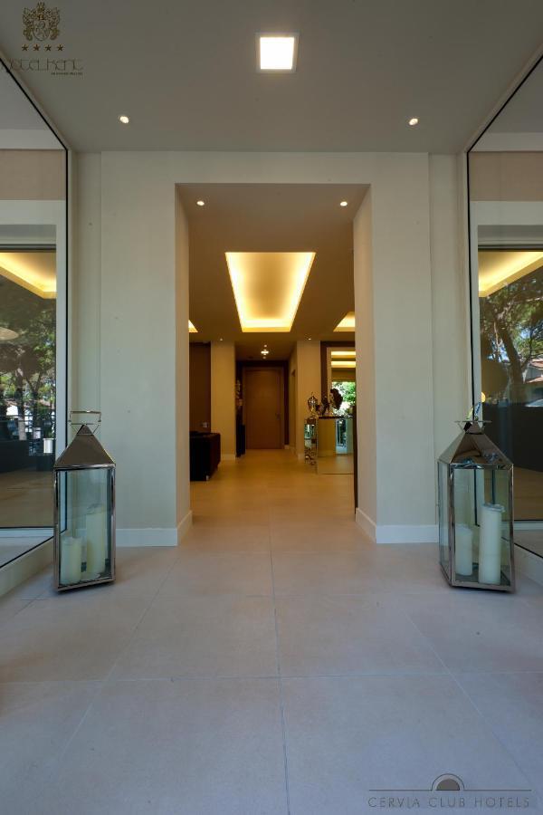 Hotel Kent Milano Marittima Extérieur photo